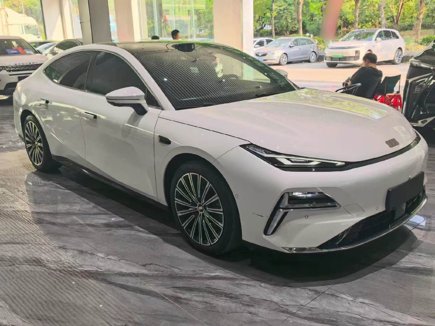 Geely Galaxy 8 2025 130km EM-P Starship Edition — снимка 14