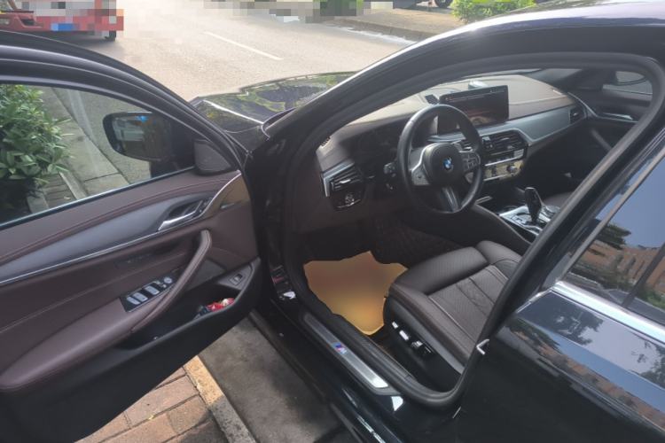 Used BMW 5 Series 2023 530Li Luxury Edition M Sport Package