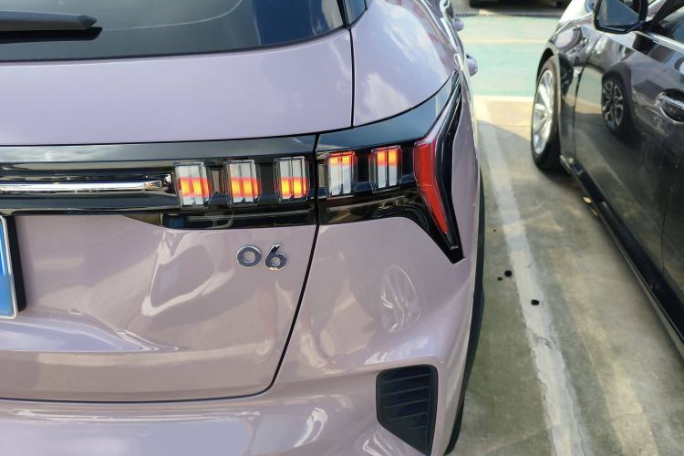 Used Lynk & Co 06 2021 1.5T Shero Pink Special Edition