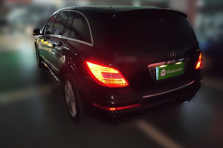 Used Mercedes-Benz R-Class 2017 R 320 4MATIC Luxury Collection Edition