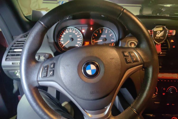 Used BMW 1 Series 2011 120i Convertible Coupe Steering Wheel