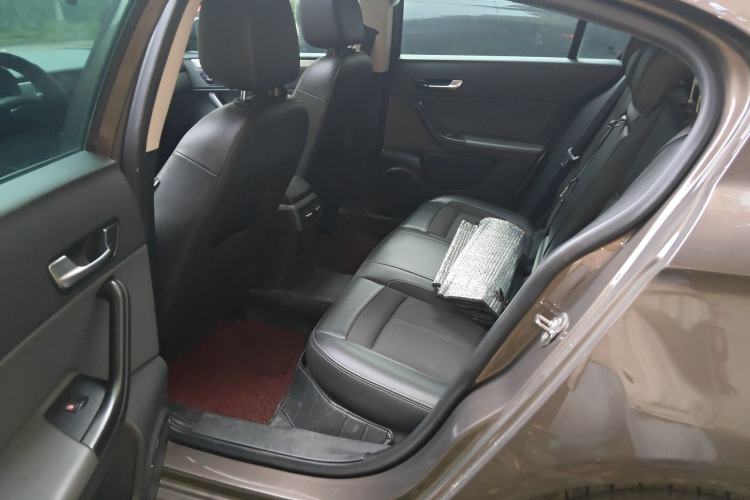 Used Qoros 3 2014 Sedan 1.6L Automatic Zhiyue Model