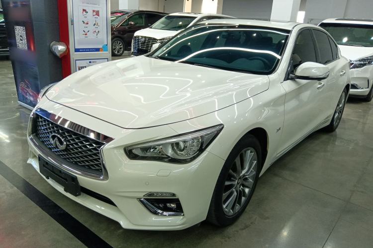 Used Infiniti Q50L 2018 2.0T Enjoyment Version China VI Standard