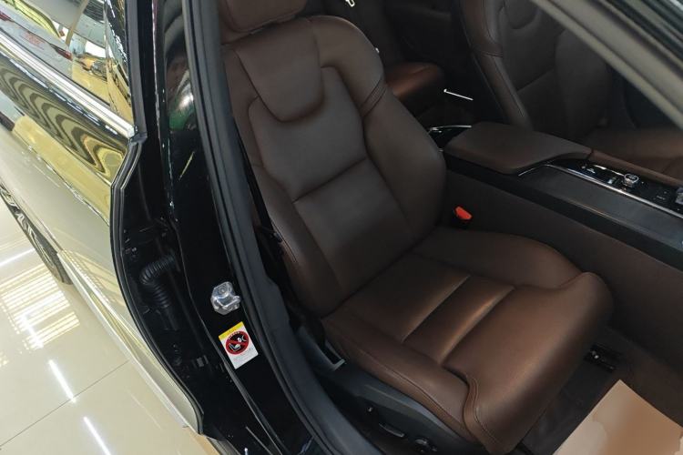 Used Volvo S90 2021 B5 Zhiyuan Luxury Edition