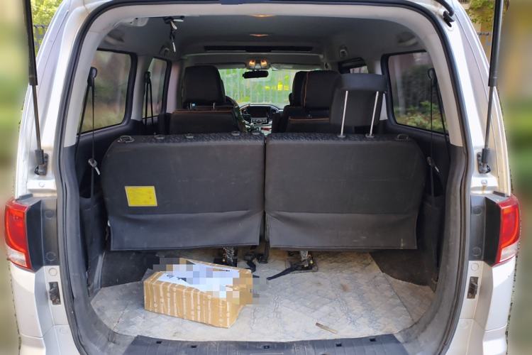 Used JAC Refine M4 2016 2.0L Manual Luxury Version