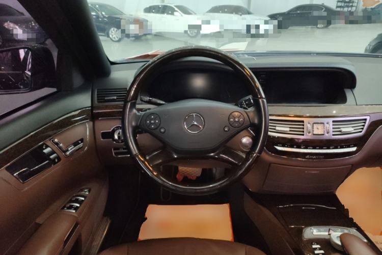 Used Mercedes-Benz S-Class 2012 S 300 L Business-Class Grand Edition Steering Wheel