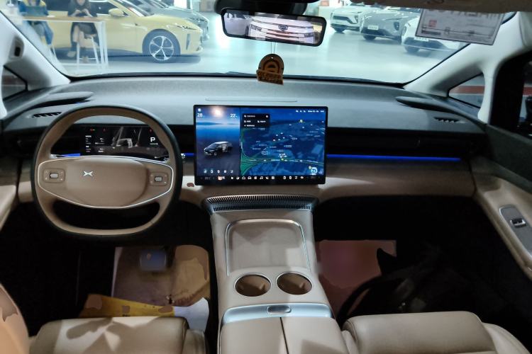 Used XPeng X9 2024 702 Ultra-Long Range Pro Center Console