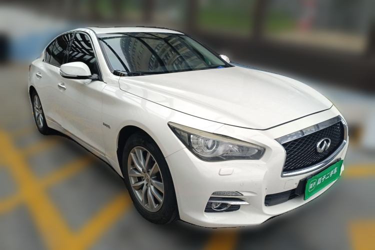 Used Infiniti Q50 2014 2.0T Comfort Edition
