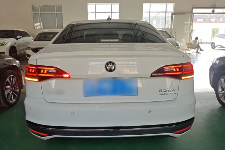 Used Volkswagen Bora 2023 300TSI DSG Prestige Edition
