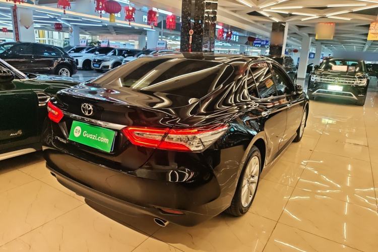 Used Toyota Camry 2019 Revised Version 2.0G Luxury Edition
