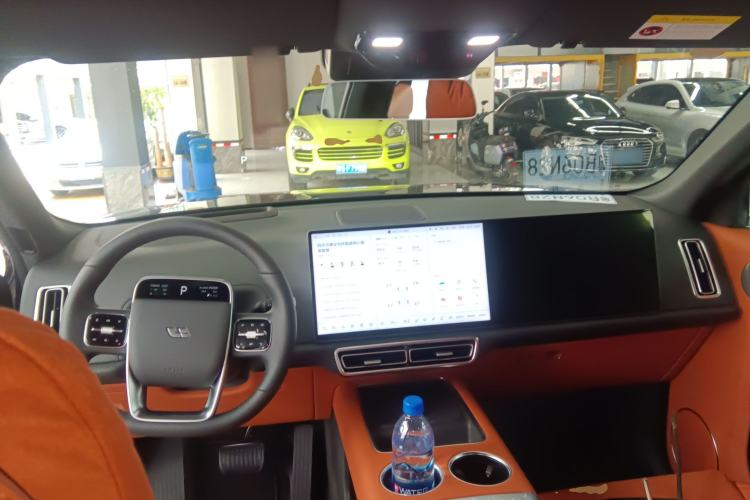 Used Li Auto L8 2024 Ultra Model
