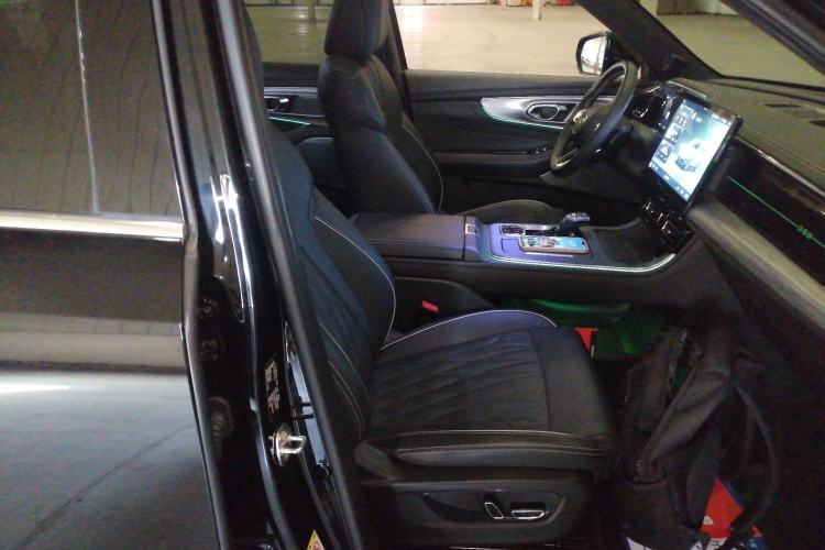 Used GAC Trumpchi GS8 2022 Flagship Series 2.0 TGDI Four-Wheel Drive Luxury Smart Connectivity Version (7 Seats)