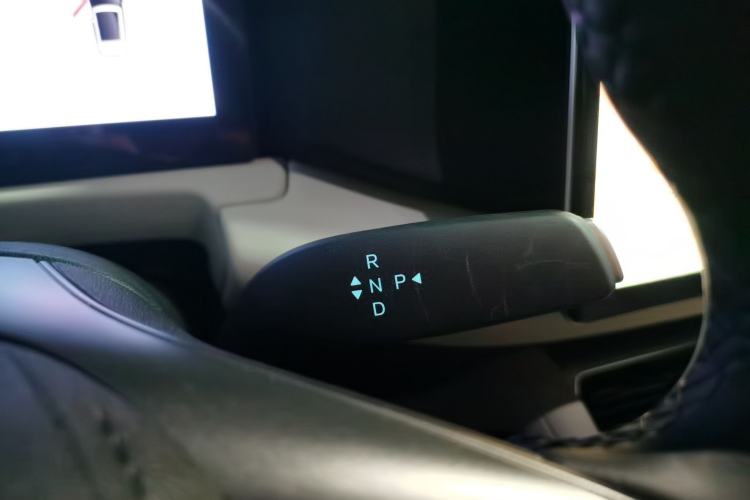 Used BYD Yuan UP 2025 Intelligent Driving Version 401 KM Dynamic Edition Gear Lever