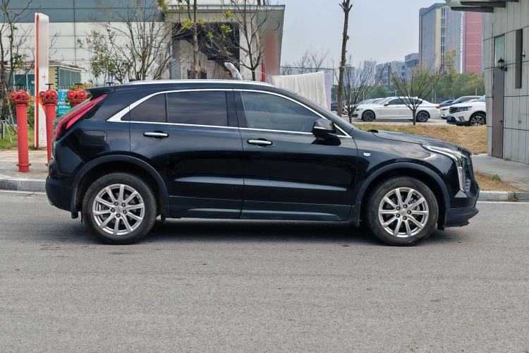 Used Cadillac XT4 2018 28T Two-Wheel Drive Tech Version