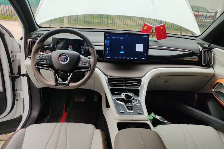 Used BYD Song Pro New Energy 2022 DM-i 110km Flagship Model Center Console