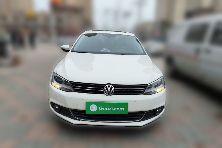 Used Volkswagen Sagitar 2014 Revised Version 1.4TSI Automatic Luxury Edition
