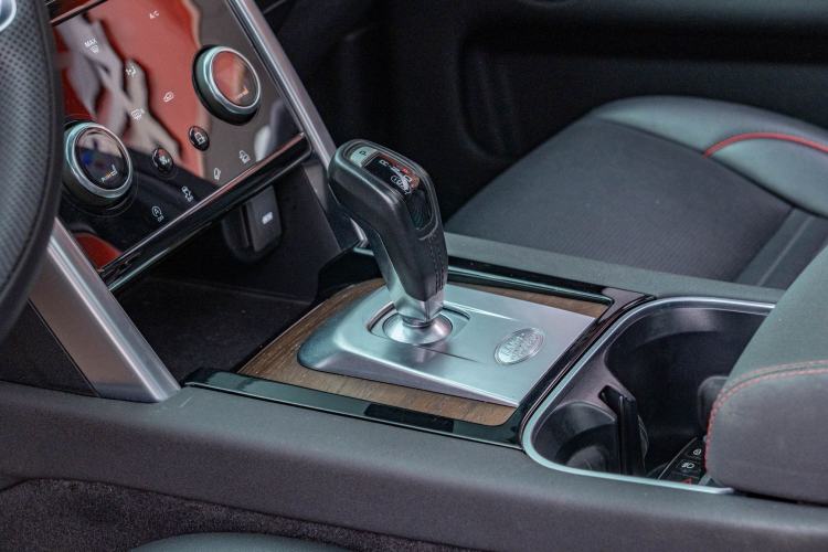 Used Land Rover Discovery Sport 2022 Revised Version 249 PS R-Dynamic S Performance Edition 5 Seats Interior 6