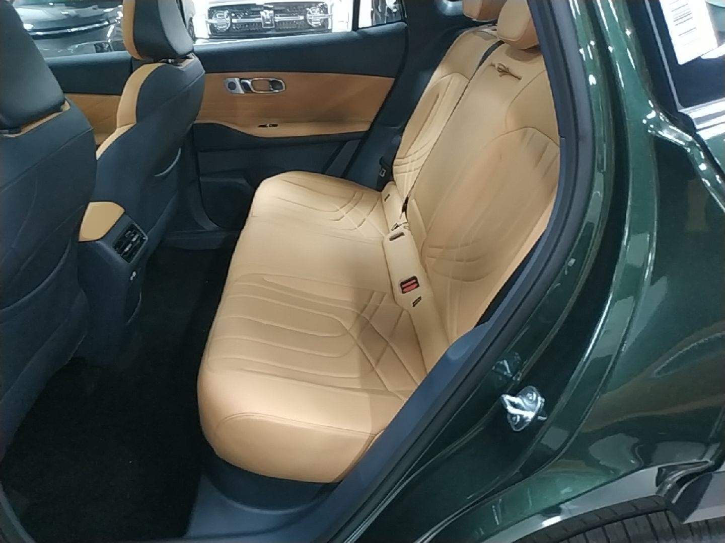 Geely Galaxy Xingjian 7 EM-i 2026 Model 130km Launch Edition — снимка 20