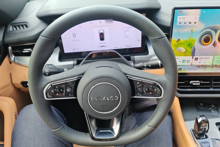 Used Lynk & Co 09 EM-P 2024 2.0TD EM-P Four-Wheel Drive PRO Seven-Seater Steering Wheel