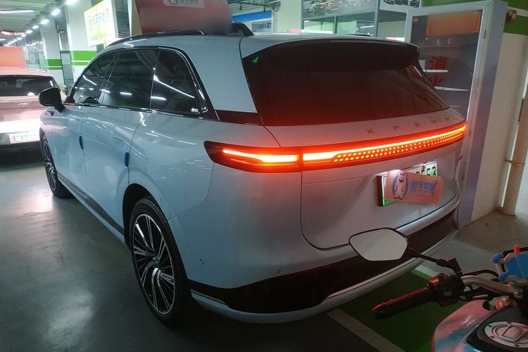 Used XPeng G9 2022 702 Pro Rear Left 45 Deg