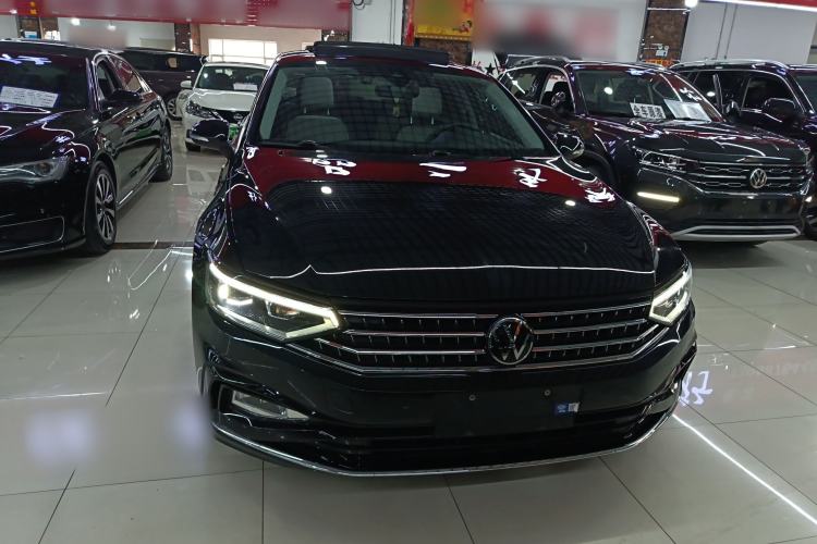 Used Volkswagen Magotan 2023 2 Million Units Limited Edition 330TSI DSG Leading Version Front