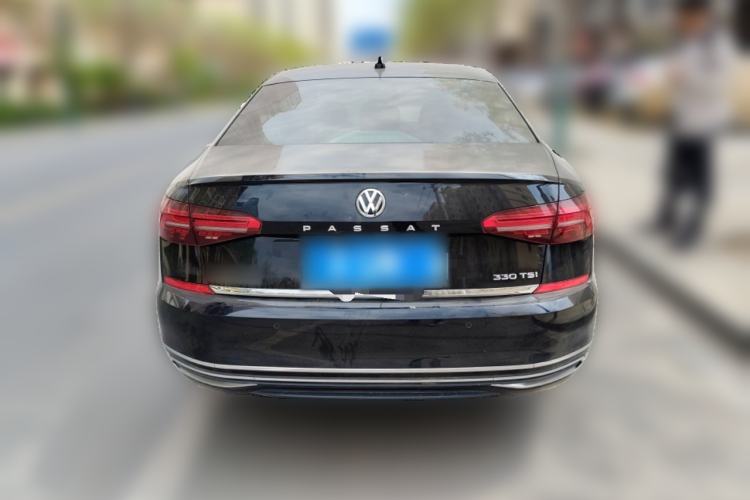 Used Volkswagen Passat 2020 330TSI Luxury Edition China VI Rear