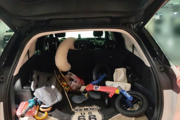 Used Nio ES8 2018 355 km Base Version 7-Seater Edition Trunk