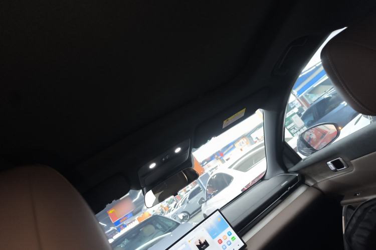 Used Wuling Xingguang S 2024 130 km Flagship Version Headliner