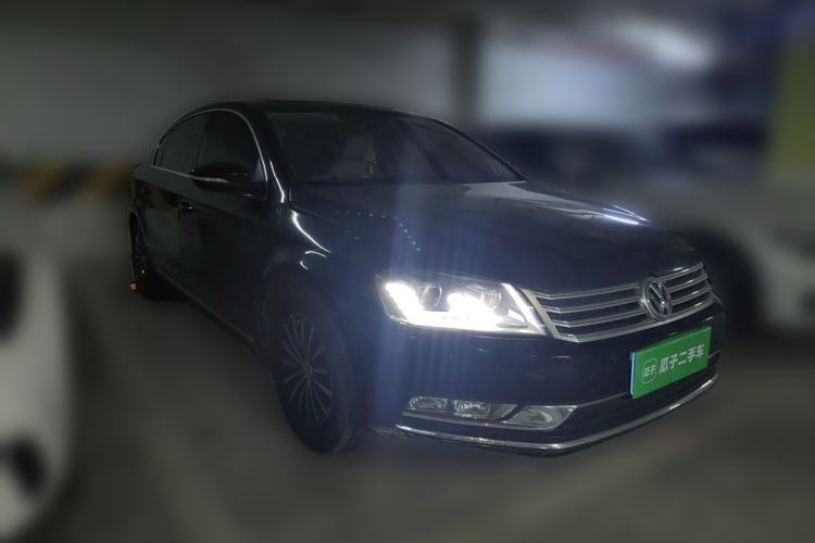 Used Volkswagen Magotan 2012 Revised 1.8TSI Luxury Version Front Right 45 Deg