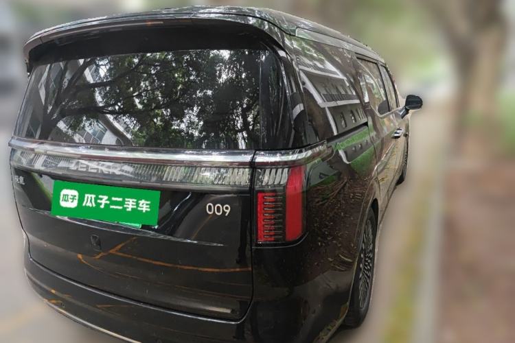 Used Zeekr 009 2022 WE Edition Rear Right 45 Deg