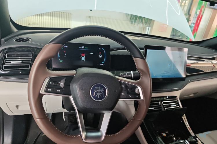 Used BYD Qin PLUS 2024 HONOR Edition DM-i 55KM Leading Model
