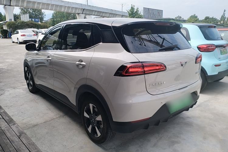 Used Wuling Bingo PLUS 2024 330 km Range Five-Seater Version