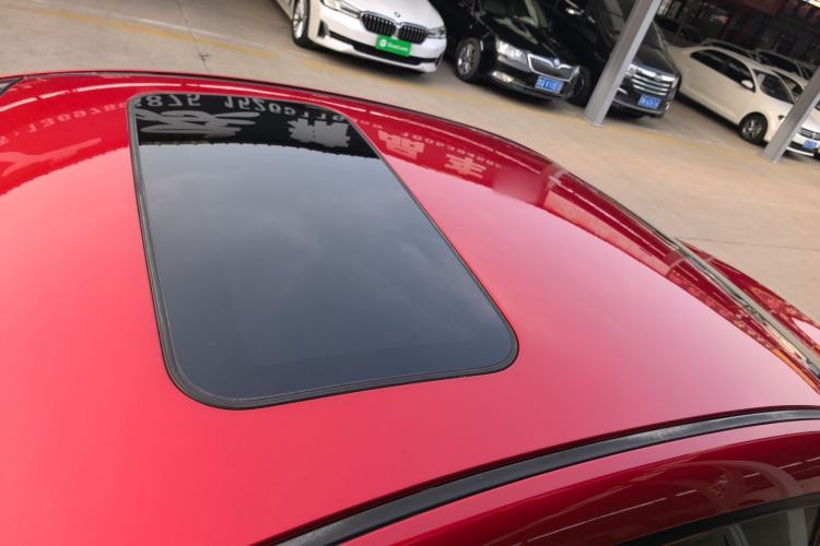 Used Mazda 3 Axela 2016 Sedan 1.5L Automatic Luxury Model
