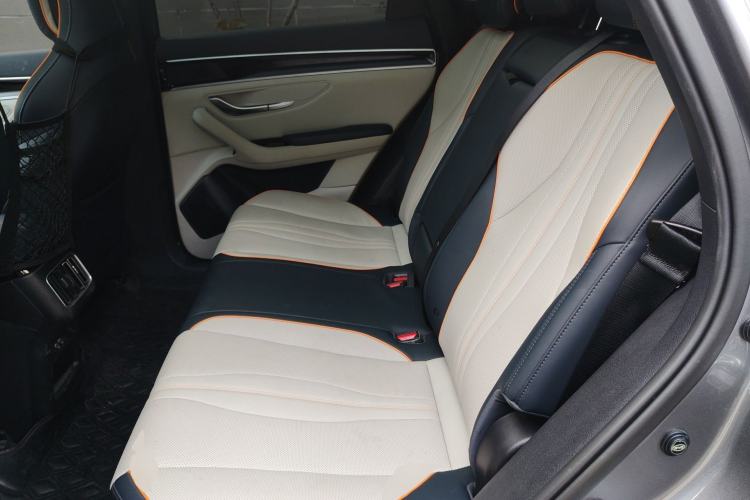 Used BYD Song PLUS New Energy 2021 EV Flagship Model Left Rear Seat