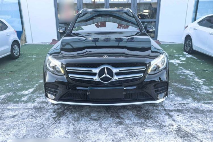Used Mercedes-Benz GLC 2018 Refreshed GLC 300 4MATIC Dynamic Edition Exterior 1