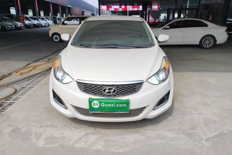 Used Hyundai Elantra (5th Generation / Langdong) 2016 1.6L Automatic Smart Version
