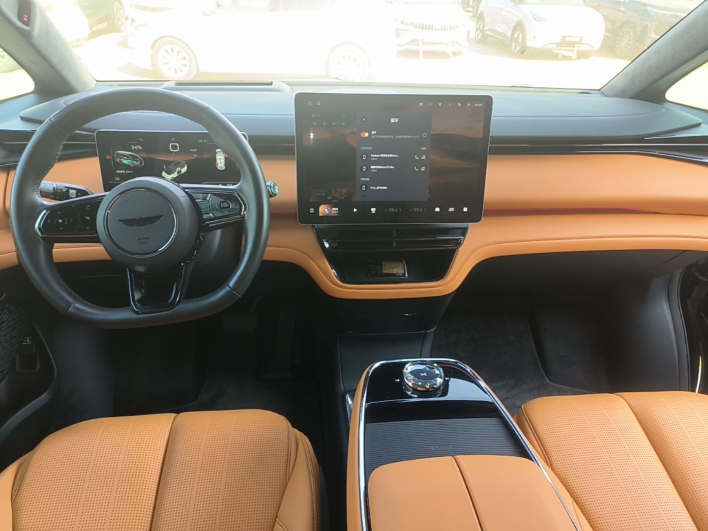 Geely Galaxy LEVC L380 2024 140-Degree 6-Seater All-Wheel-Drive Ultra — снимка 14