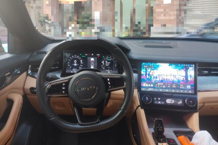 Used Lynk & Co 09 2021 2.0T Halo Six-Seater