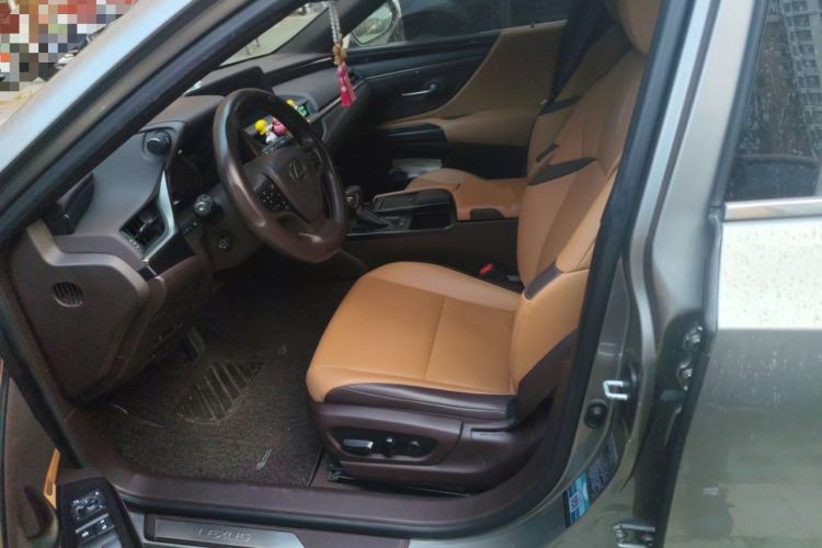 Used Lexus ES 2020 200 Excellence Edition