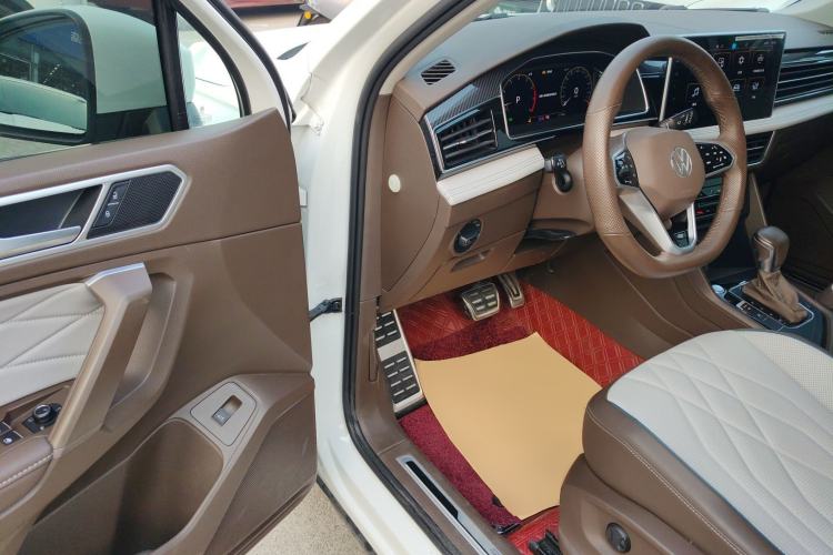 Used Volkswagen Tiguan L 2023 330TSI Automatic Two-Wheel Drive R-Line Enjoyment Edition