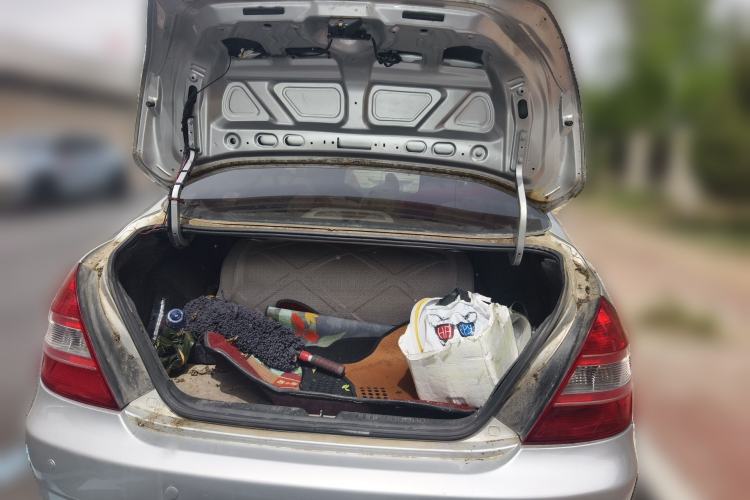 Used BYD F6 2011 Golden Edition 2.0L CVT Deluxe Model
