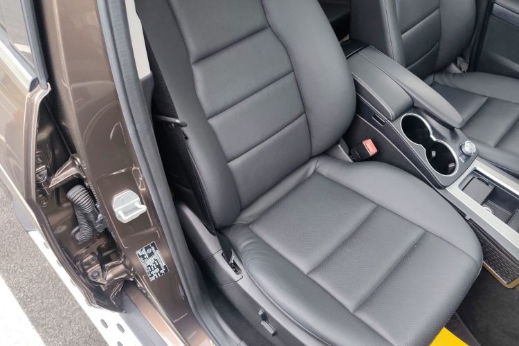 Used Mercedes-Benz GLK-Class 2013 GLK 300 4MATIC Dynamic Sunroof Model Right Front Seat