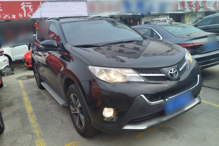 Used Toyota RAV4 2015 2.0L CVT Two-Wheel Drive Fashion Edition
