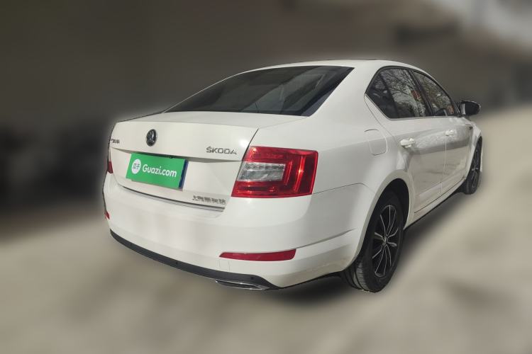Used Skoda Octavia 2017 1.6L Manual Smart Drive Edition