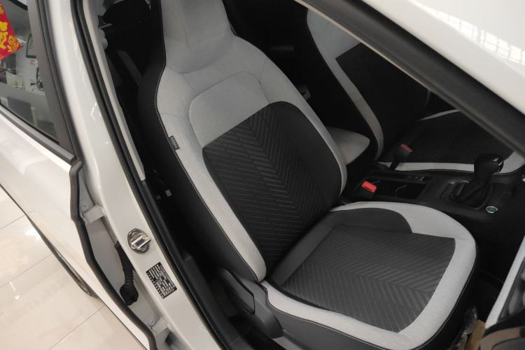 Used Volkswagen Tharu 2025 New Sharp 1.5L Sharp Edition Right Front Seat