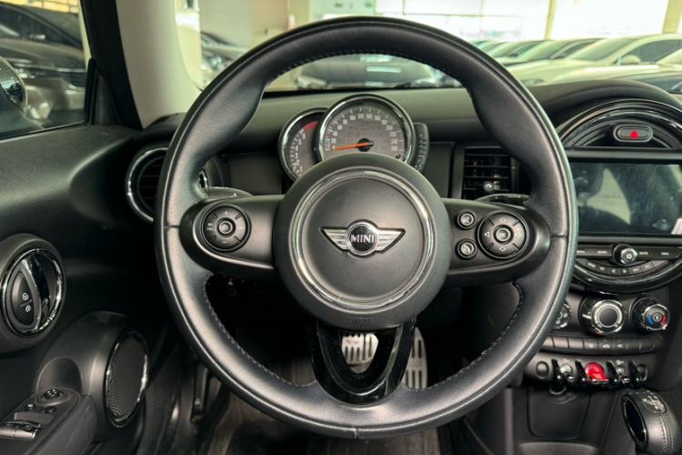 Used MINI 2016 1.2T ONE Pioneer Edition