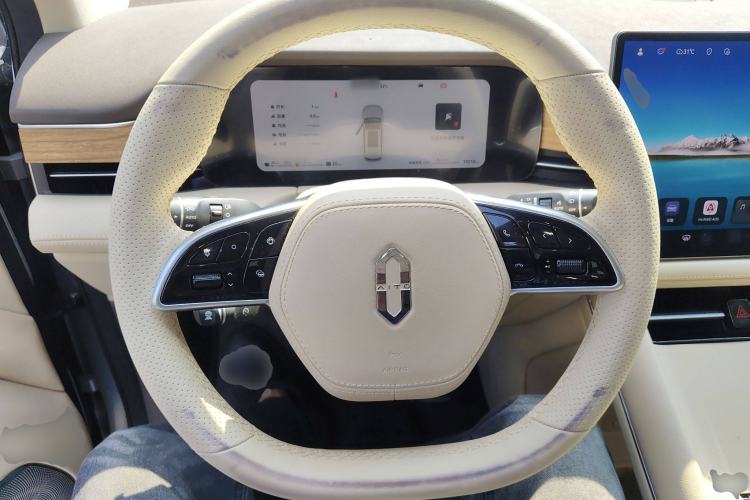 Used Hima AITO M7 2024 1.5T Intelligent Driving 4WD Max Edition 5 Seats Steering Wheel