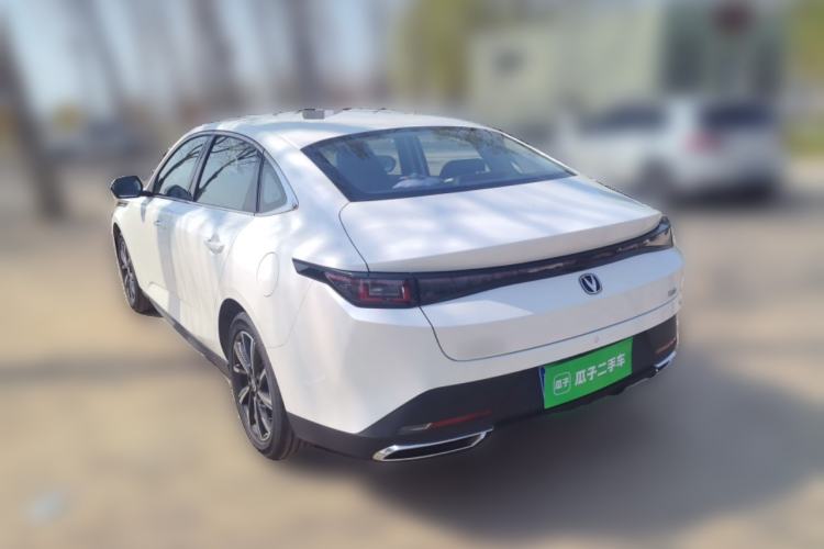 Used CHANGAN Eado 2025 Blue Whale 1.5T 500Bar Prestige Model
