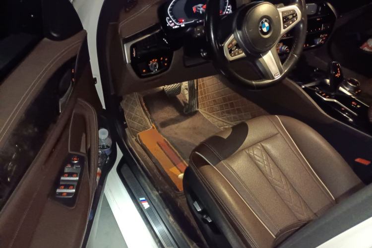 Used BMW 5 Series 2021 Facelifted 525Li M Sport Package
