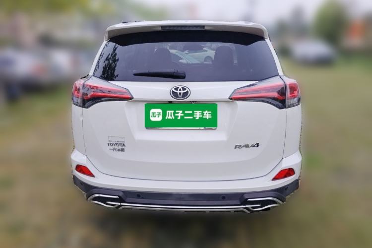 Used Toyota RAV4 2016 2.0L CVT Two-Wheel Drive Fashion Edition China V Standard